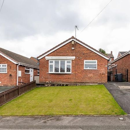 Luxurious Detached Bungalow Batley Buitenkant foto