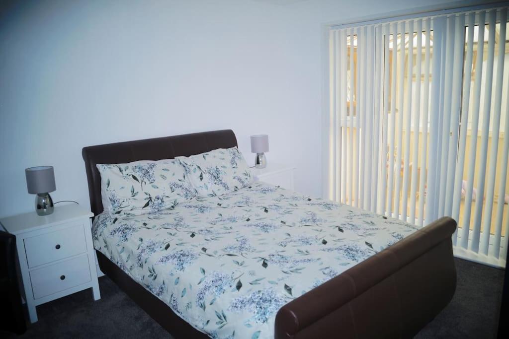 Luxurious Detached Bungalow Batley Buitenkant foto